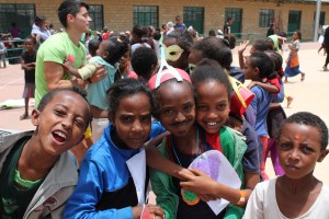 FINAL_ NIÑOS CONTENTOS (1)